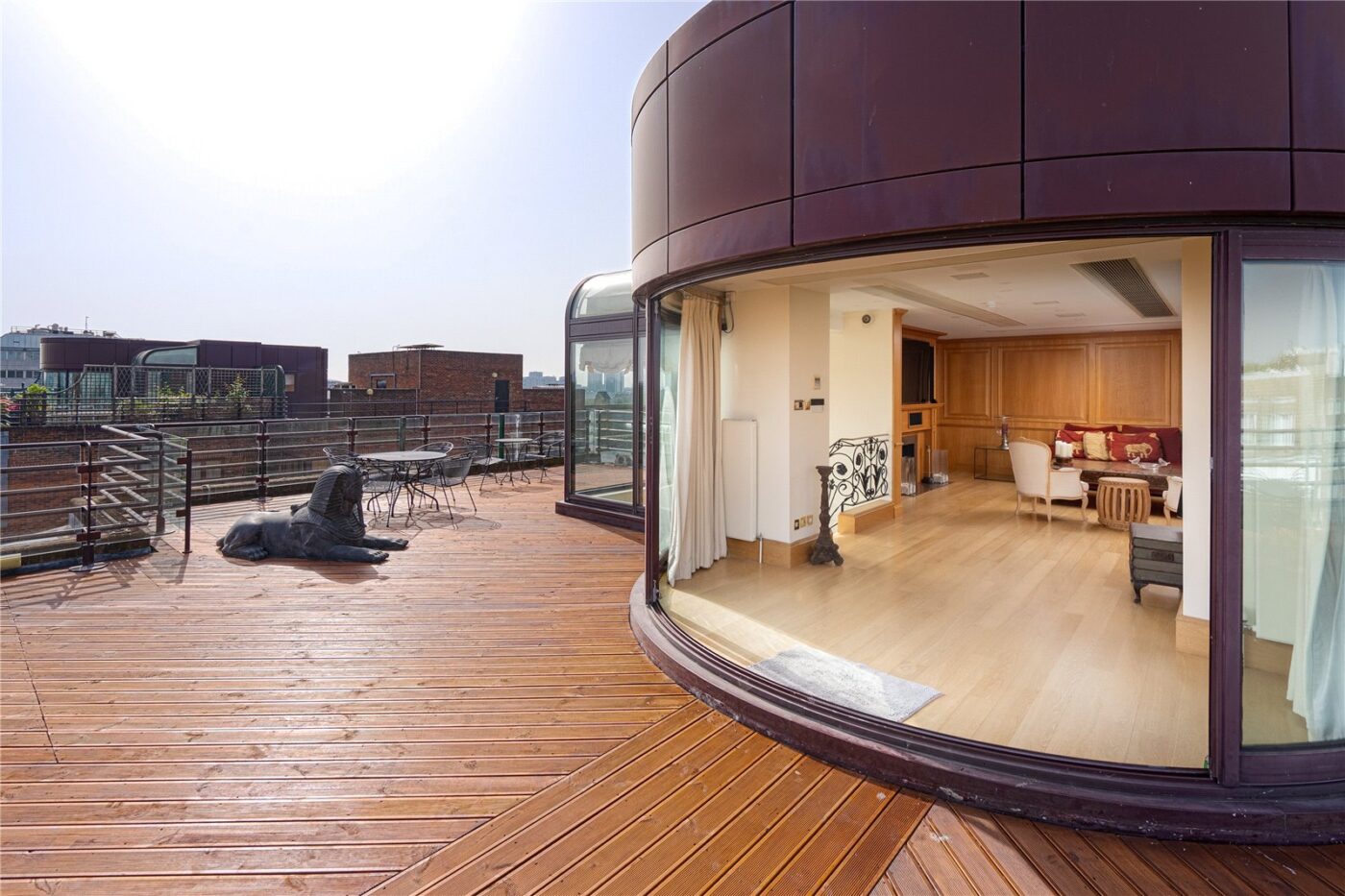 A rare and spectacular one-of-a-kind penthouse - Park Lord