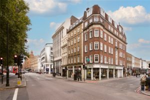 Situated on the prestigious Beauchamp Place, just moments from Harrods, this stunning apartment offers an ideal London base.