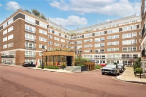 Prestigious Two Bedroom Apartment in Regent’s Park with 24 hour porterage and private parking