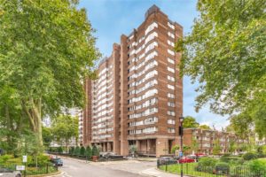 A recently refurbished and well-presented two-bedroom, two-bathroom apartment spanning 990 sq.ft. located on the ninth floor of Raynham, a prestigious portered block in the heart of the Hyde Park Estate.